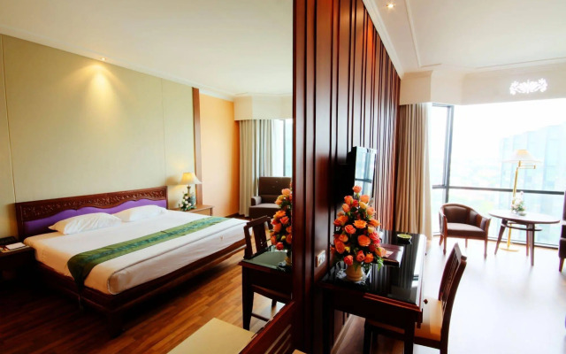 The Empress Hotel Chiang Mai