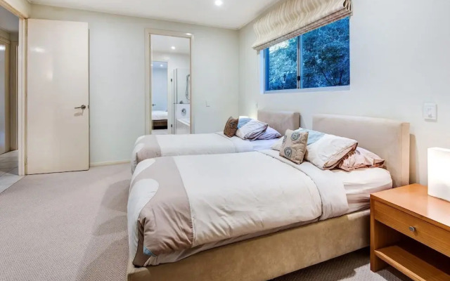 Pavillions 1 - Hamilton Island