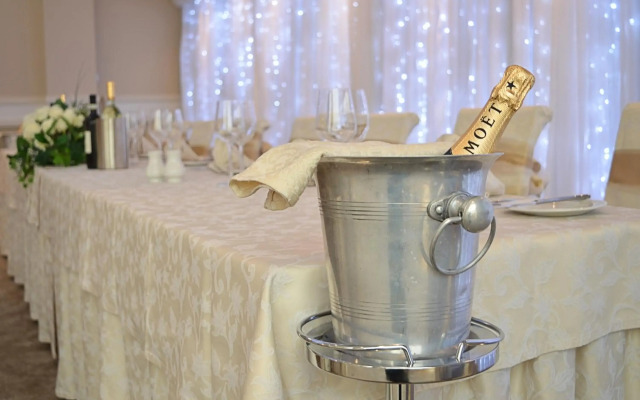 Avonbridge Hotel