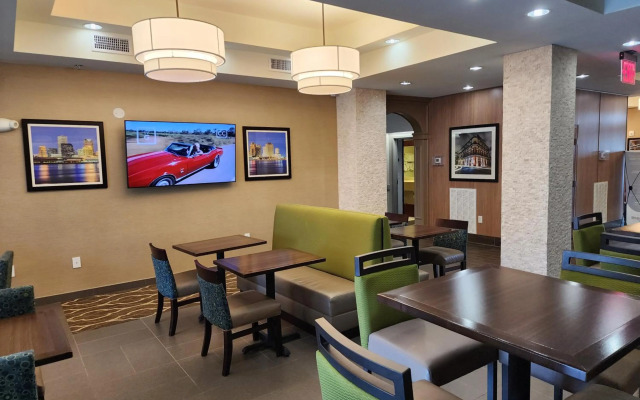 Comfort Suites New Orleans East