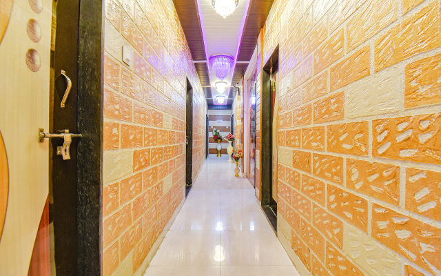 Fabexpress Vardhan Executive