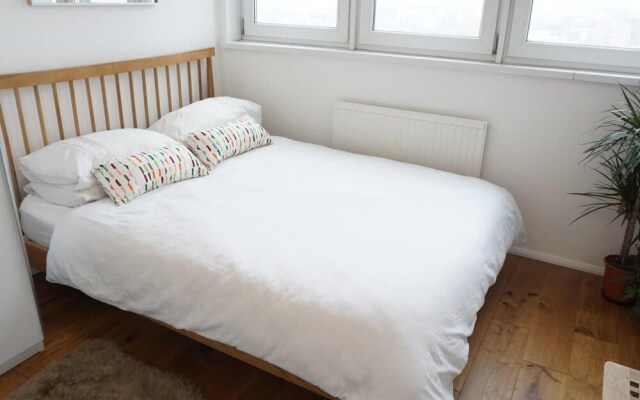 Refurbished 2 Bedroom Flat in Camden