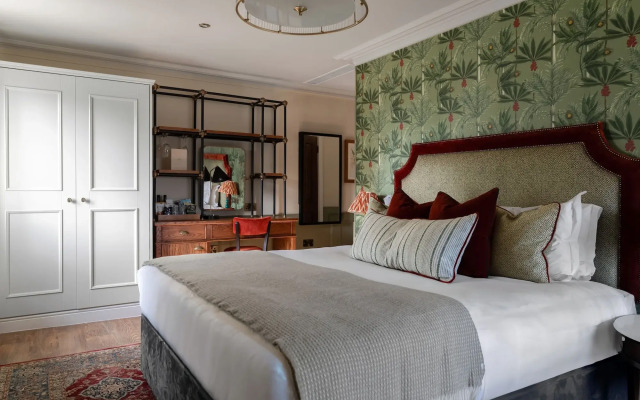 The Bridge Hotel