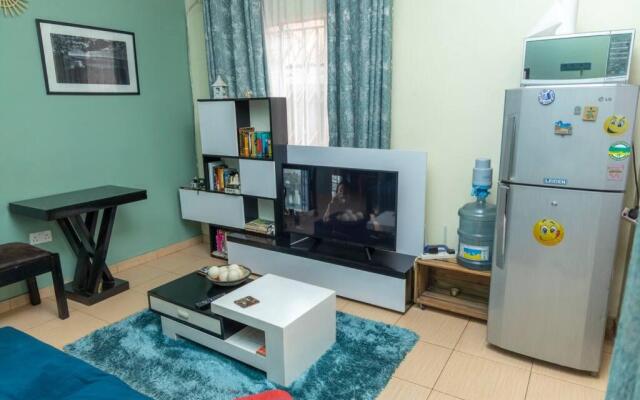Maison, 15 min walk to acacia with Free Wi-Fi