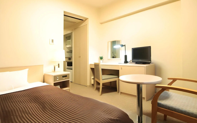 Hotel Livemax BUDGET Shimbashi – Guest Rooms – Tokyo