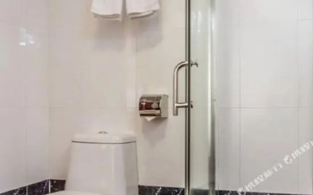 Jinyue Business Hotel