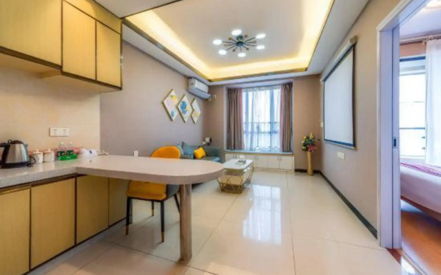 Yuetu Serviced Apartment(广州悦途精品公寓（番禺中心医院店）)