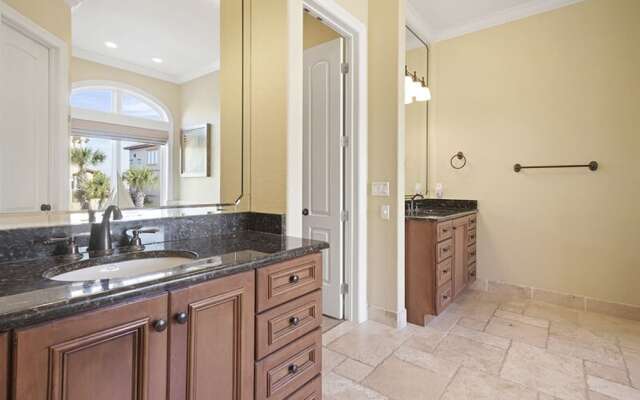Biarritz by Five Star Properties