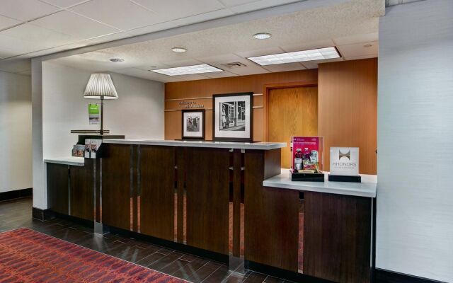 Hampton Inn by Hilton Milwaukee Northwest