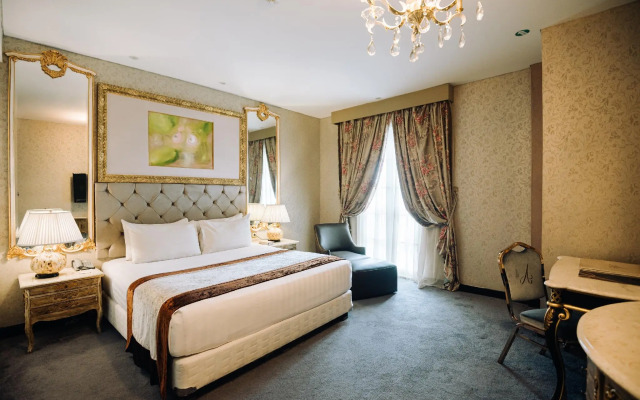 Amaroossa Royal Bogor