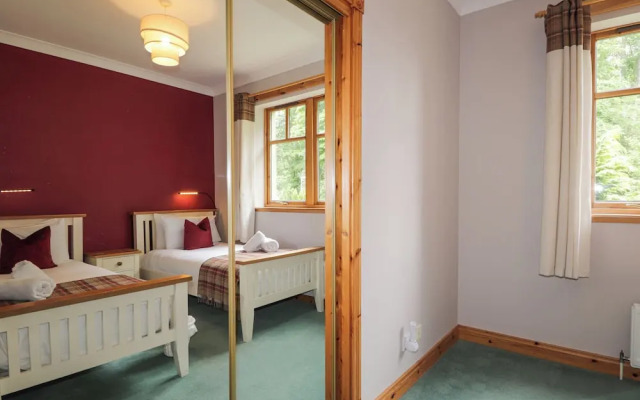 Rossie Lodge