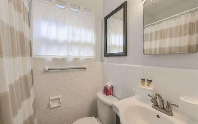 Florida Retreat with pool Sleeps 14