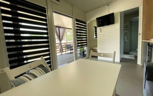 D&I Mobile Home