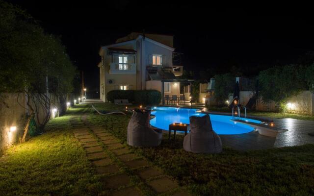 Villa Ifigeneia's Luxury - Private Hot Tub - Car