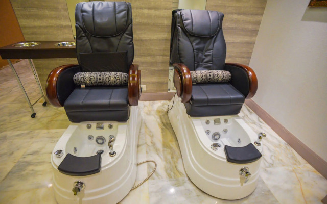 Efcee Sarovar Premiere Bhavnagar