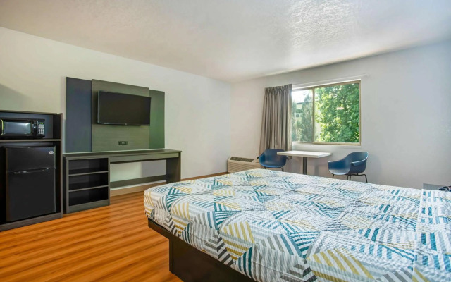 Howard Johnson Gresham