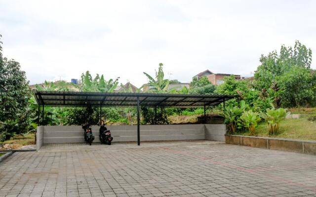 OYO Life 2399 Gerbera House - Kos Putri