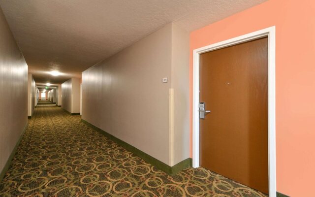 Wingate by Wyndham Beaver I-15