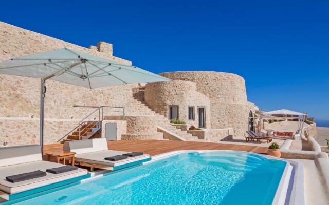 Kamini Santorini Luxury Villas