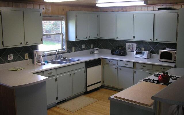 Shalom House Bed and Breakfast