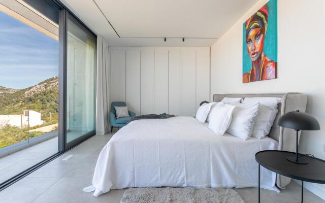 Loft Hvar in Hvar with 3 bedrooms and 1 bathrooms