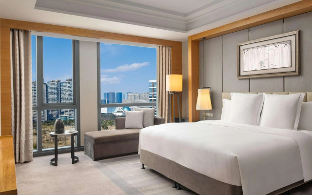 Pullman Haining