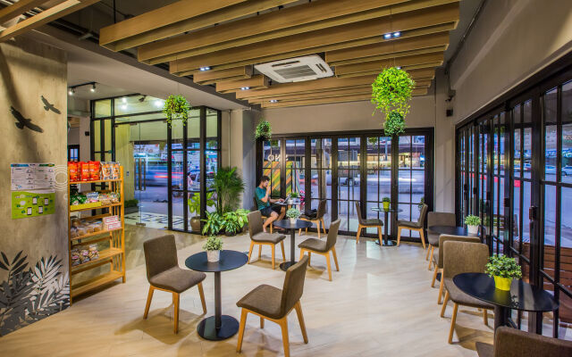 Snoozz Hotel - Hostel