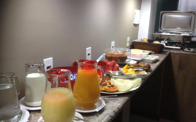 Bonjour Hotel