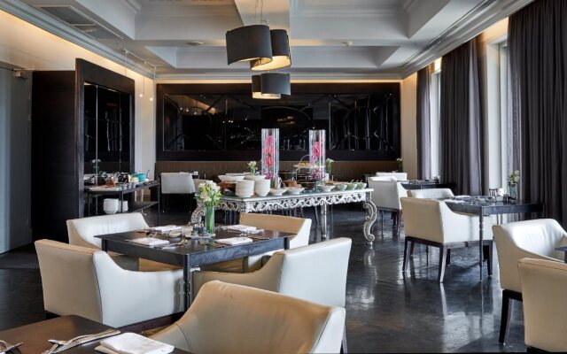 Queen Victoria Hotel