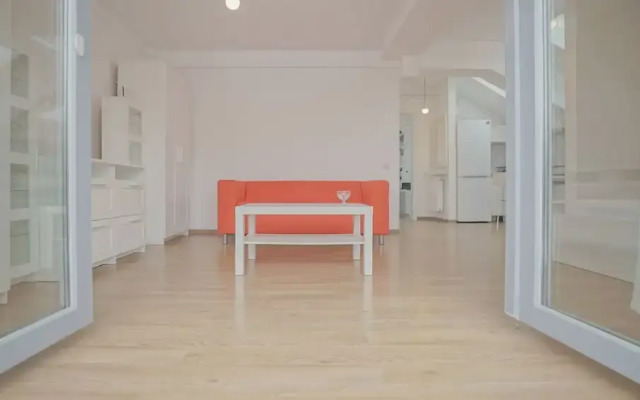 CN2i Luxury Accommodation Traian