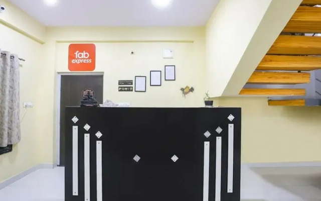 Fabexpress Villa 18