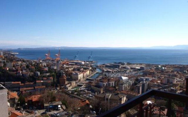 Apartment City View Rijeka