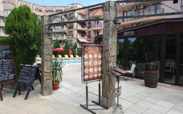 Friends Family Hotel