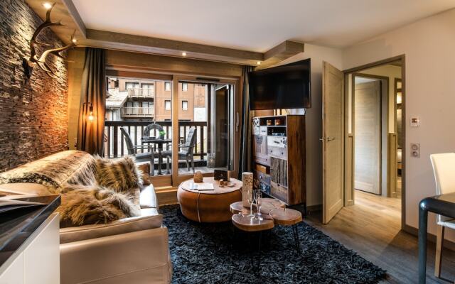 Mammoth Lodge by Alpine Resorts