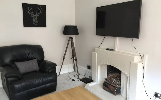 Great Location 2 Bed West End Flat