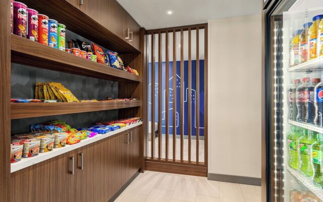 Holiday Inn Express Strathroy by IHG