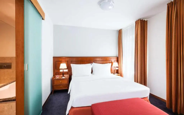 Lindner Hotel & Residence Main Plaza
