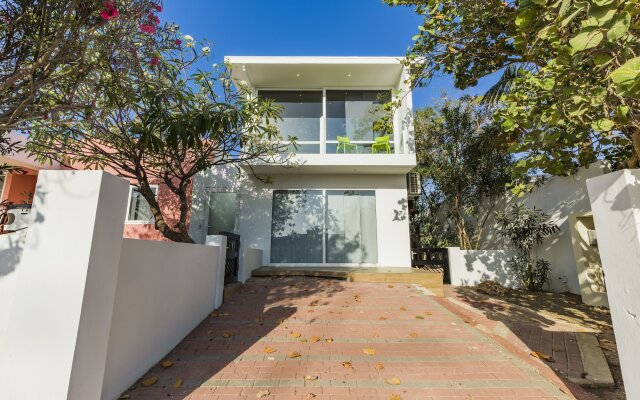 Boca Catalina Modern Villa