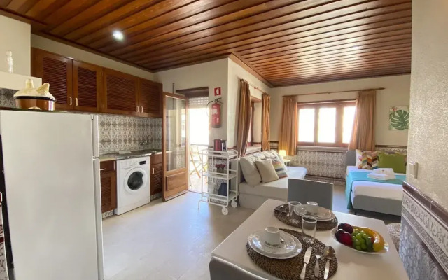 Monte Gordo Beachview I by Homing