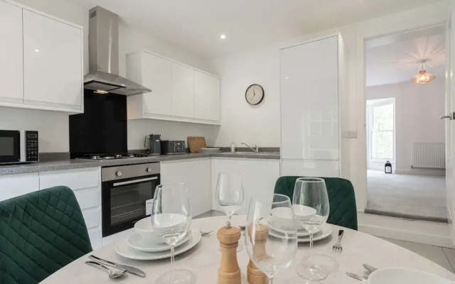 Cosy 1BD in Malvern With Stunning Views