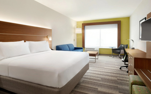 Holiday Inn Express & Suites-Cincinnati South - Wilder by IHG