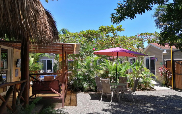 Jaco Lodge Quiet Hotel