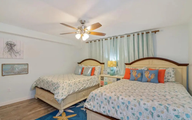 Shoreline Towers 1073