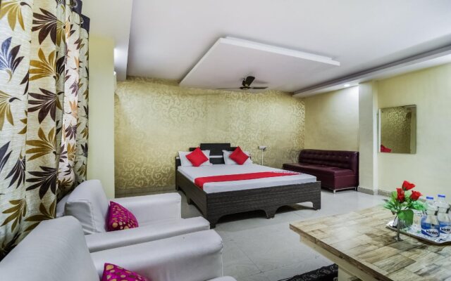 Hotel Holiday Inn By OYO Rooms