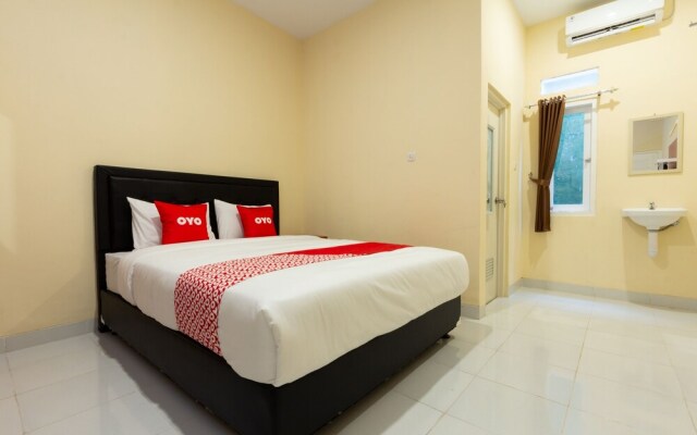 Sellinas Family Residence by OYO Rooms