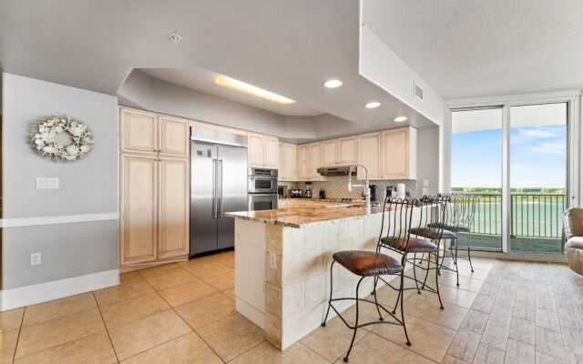 Crb0607 4 Bedroom Condo