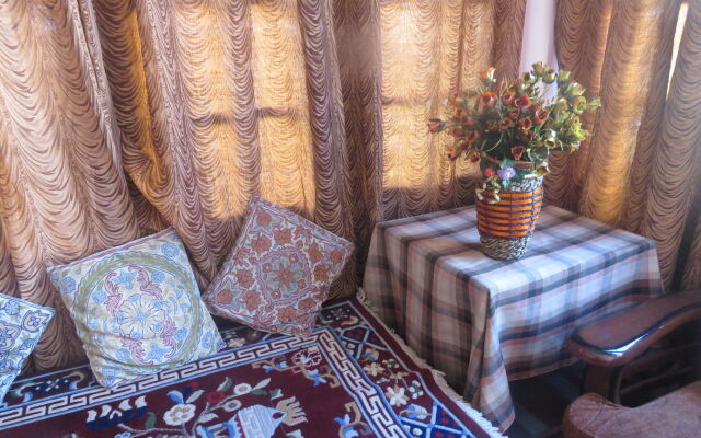 Hotel Maryul