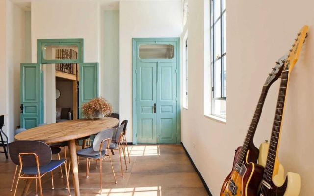 Designed Jaffa Haven with Rooftop by Sea N' Rent