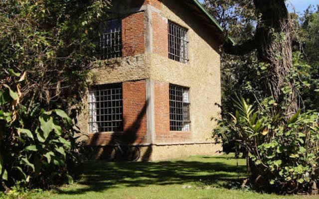 Meru House Lekisilai