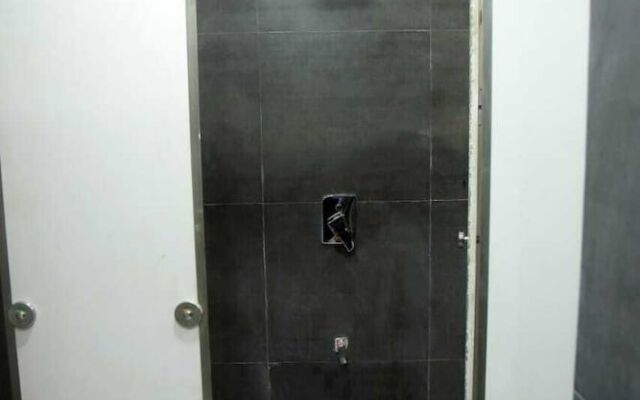 Charyana Hotel Ac Dormitory